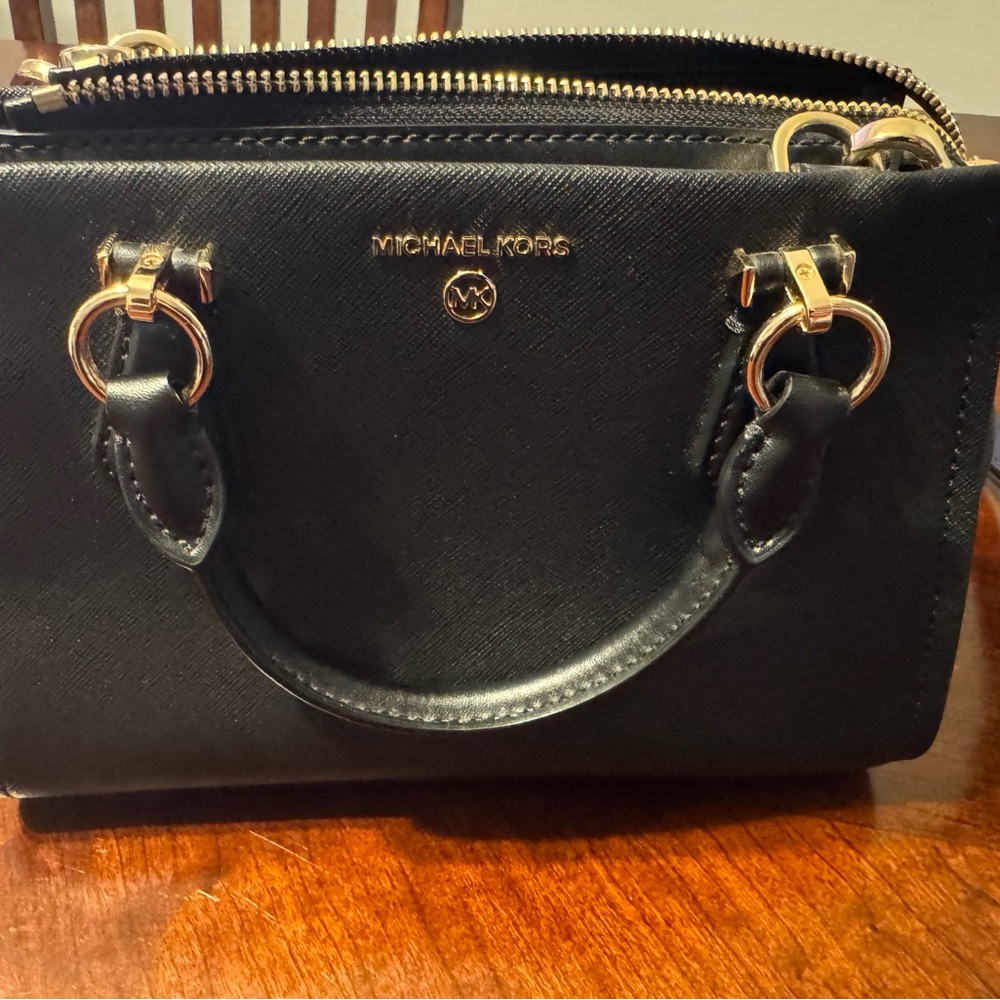 Michael Kors Black Marilyn Small Saffiano Leather
Crossbody Bag - Picture 6 of 6